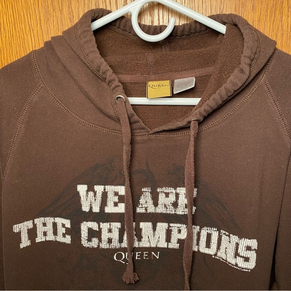 Queen “We Are The Champions” Brown Hoodie XL Medium Weight GUC - Picture 3 of 11